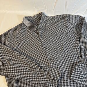 Van Heusen Black and White Checkered Button-Up Shirt Flex XL